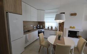 Smil'E Apartments