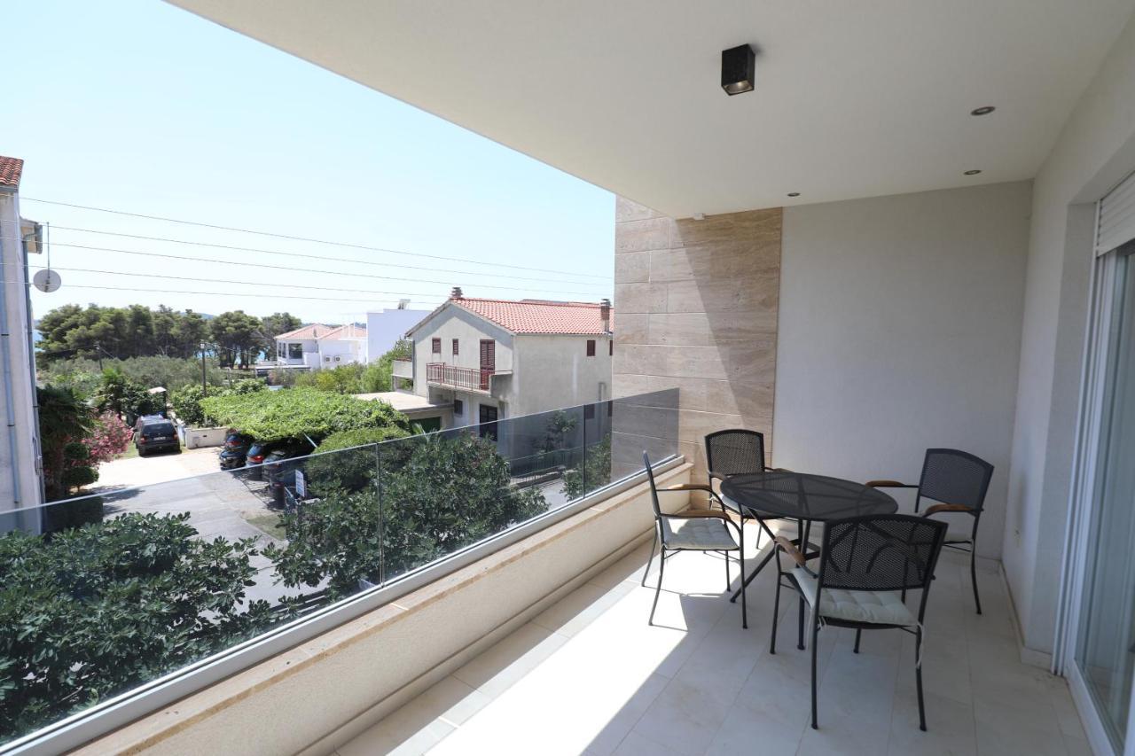 Smil'E Apartments Vodice Exterior foto